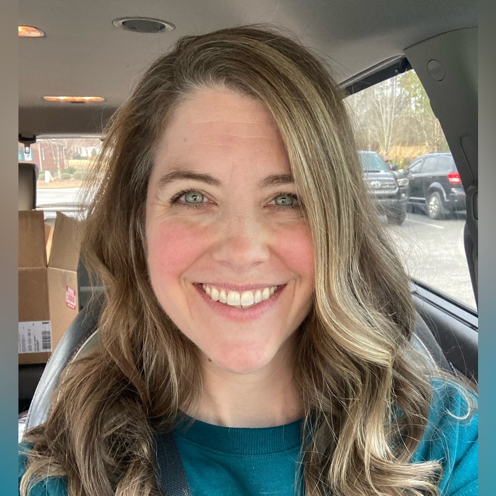 Meet your Posher, Jennifer